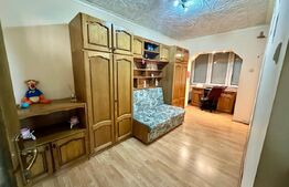 Apartament de 3 camere în Sebeș, 62 mp, cu boxă de 20 mp și aer condiționat.