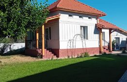 Casă ideală cu 5 camere, 1514 mp teren, în centrul orașului Sebes