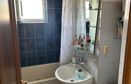 Apartament cu 3 camere, 65 mp, etaj intermediar, zona cetate