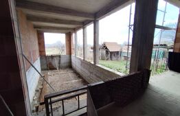 Casa individuala, 5 camere, 350 mp, zona Sard