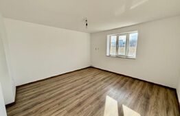 Casă deosebită, 4 camere, 180 mp.  teren 700 mp, - zona Micesti