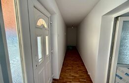 Casă deosebită, 4 camere, 180 mp.  teren 700 mp, - zona Micesti