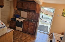 Casă spațioasă, 5 camere, 120 mp. zona Vadul Moților 