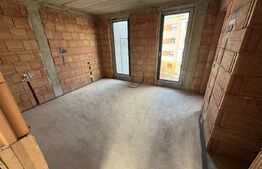 Apartament 3 camere , 101 mp , Scara interioară si Terasa , Zona - Cetate 