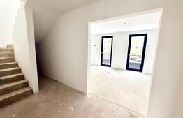 Apartament 3 camere , 101 mp , Scara interioară si Terasa , Zona - Cetate 