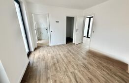 Apartament 3 camere , 101 mp , Scara interioară si Terasa , Zona - Cetate 