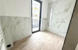 Apartament 3 camere , 101 mp , Scara interioară si Terasa , Zona - Cetate 