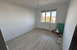 Apartament 5 camere , 120 mp , bloc nou , zona - Cetate 