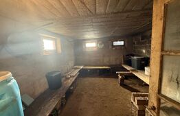 Casa de vanzare la rosu-Sebes, zona Drumul Petrestiului 