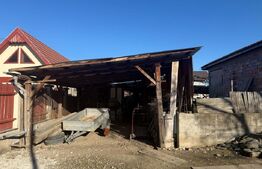 Casa de vanzare la rosu-Sebes, zona Drumul Petrestiului 