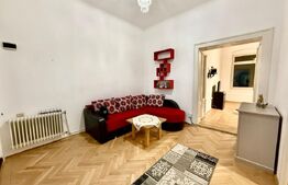 Apartament de vanzare cu 3 camere- zona Centru 