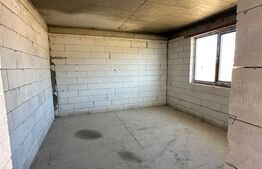 Casa la rosu cu 3 dormitoare,2 bai,141mp