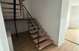 Apartament cu scara interioara, 3 camere, 2 bai, 97 mp, zona Arex