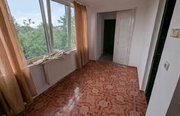 Casa de vanzare, cu 4 camere, 140 mp, zona Cetate