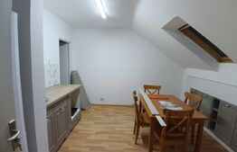 Spatiu de inchiriere, 3 camere, 89 mp, zona piata din centru