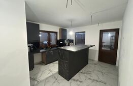 Casa semifinisata, 4 camere, 105 mp utili, 500 mp teren,zona Sard
