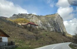 Casa individuala,65 mp,1150 mp teren,Valisoara