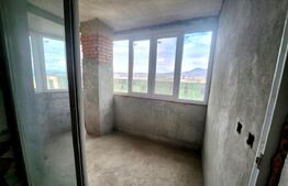 Apartament 3 camere, Semifinisat, Zona Centrală