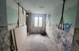 Apartament 3 camere, Semifinisat, Zona Centrală