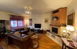 Casă de vanzare, 4 camere, 636 mp teren util ,zona centrală 