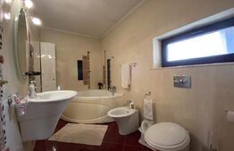 Casă de vanzare, 4 camere, 636 mp teren util ,zona centrală 