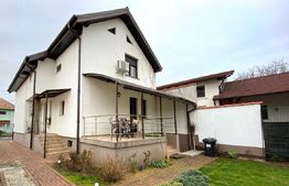 Casă de vanzare, 4 camere, 636 mp teren util ,zona centrală 