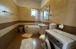 Apartament de vanzare cu 4 camere, 145 mp,  zona Anghel Saligny