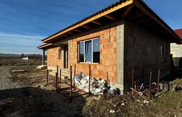 Casă modernă, la roșu sau la cheie, Sebeș - Petrești