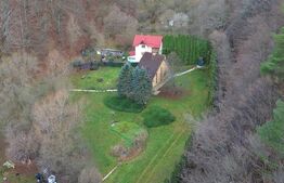 Casă de Vacanță pe Valea Ighielului – 3 camere, 2500 mp curte