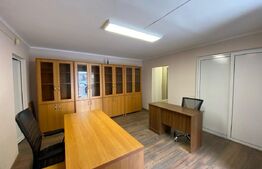 Spatiu comercial de vanzare, 50 mp-zona centrala