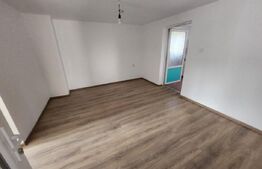 Casa de vanzare cu 5 camere, 160 mp,821 mp teren, zona Micesti