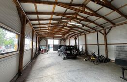 Cladire de birouri + 3 Hale, teren 4300 mp, Sebes