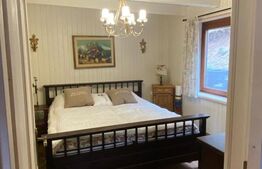 Casa de vacanta cu 4 camere,90 mp utili,800 mp teren,Transalpina