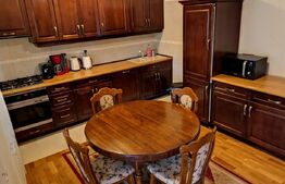 Casă de vanzare, cu 6 camere, 379 mp, zona Oarda de Sus 