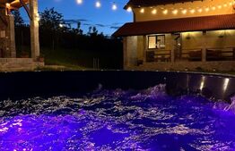 Casă de vanzare, cu 6 camere, 379 mp, zona Oarda de Sus 