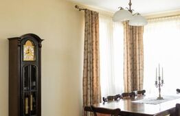 Casă de vanzare, cu 6 camere, 379 mp, zona Oarda de Sus 