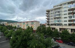 Apartament de vanzare cu 2 camere, etaj 1 - zona M-uri ,Cetate