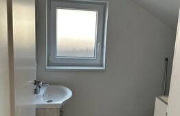 Casa individuala 120 mp,  4 camere, living, 3 bai,