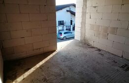 Casa semifinisata 12 mp utili 4 dormitoare,3 dressinguri ,3 băi ,Oarda,fara TVA