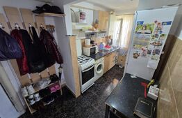 Apartament cu 2 camere, decomandat, zona Cetate