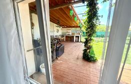 Casă cu 2 camere,panouri fotovoltaice,curte de 275 mp, liniște și confort, Totoi