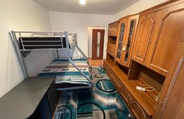 Apartament de vanzare, cu 3 camere, decomandat zona Cetate