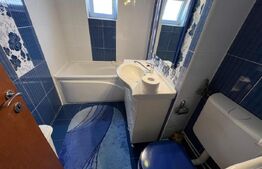 Apartament de vanzare, cu 3 camere, decomandat zona Cetate