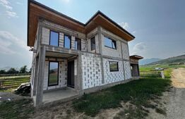 Casă individuală cu 5 camere în Ighiu