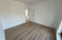 Casă nouă, modernă, cu 4 camere, terasă și curte generoasă 