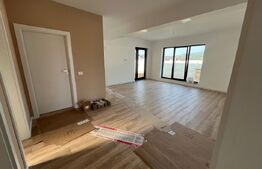 Casă nouă, modernă, cu 4 camere, terasă și curte generoasă 