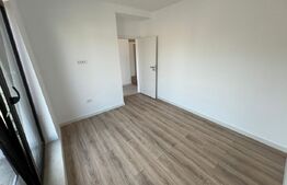 Casă nouă, modernă, cu 4 camere, terasă și curte generoasă 