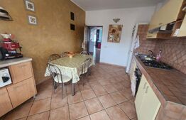 Casa individuala cu 5 camere,200 mp utili,zona centrala Aiud