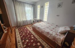 Casa individuala cu 5 camere,200 mp utili,zona centrala Aiud