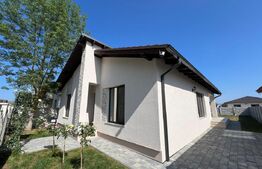Casă modernă cu 4 camere, 99 mp, zona Micesti